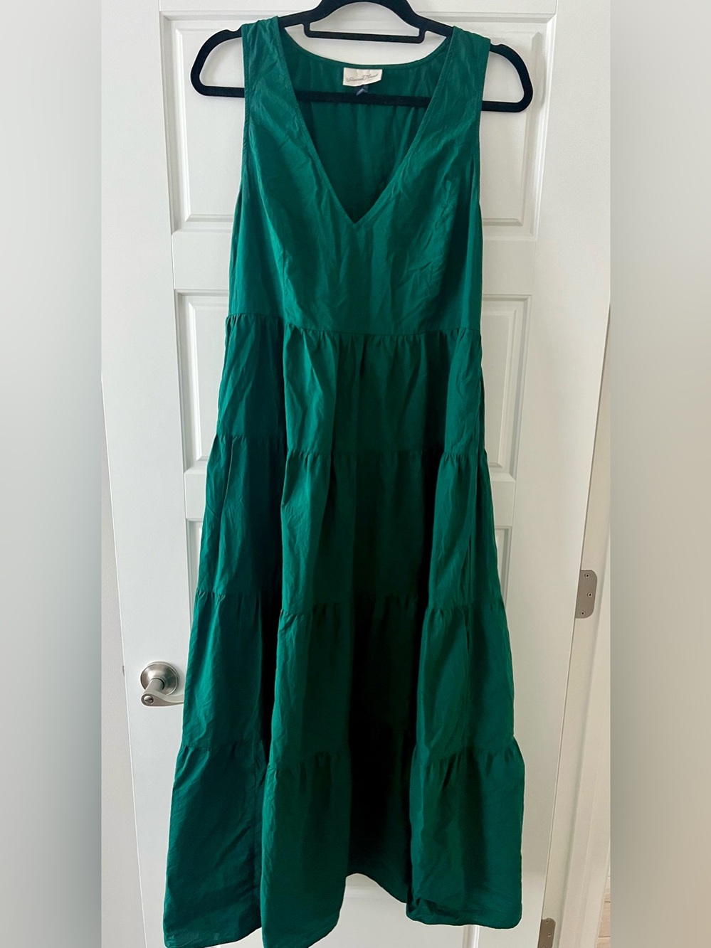 Universal Thread Tiered Maxi